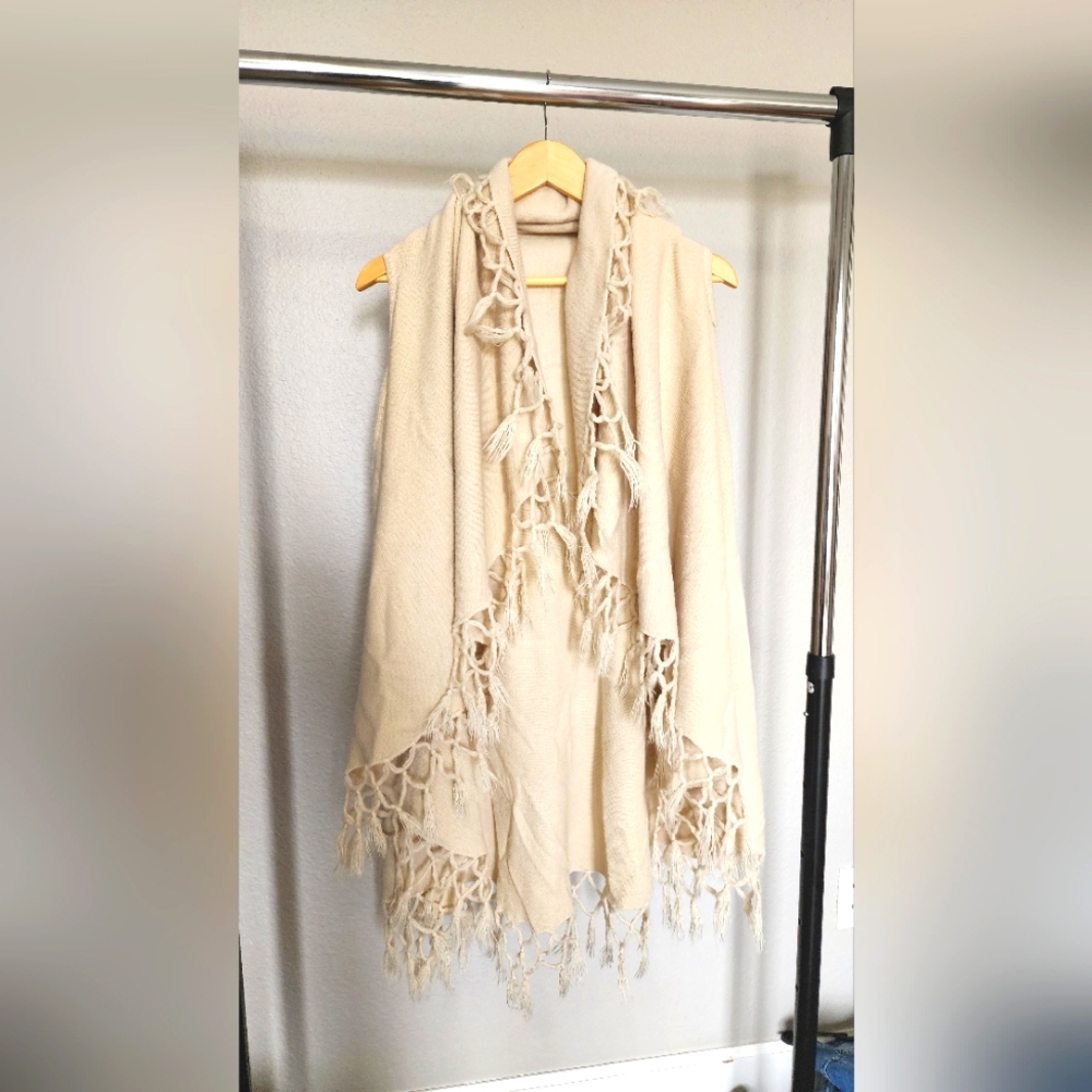 Fringe hem kimono